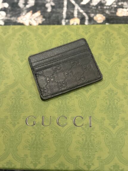 black guccissima card holder