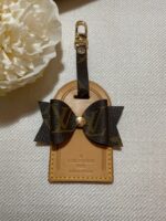 bow luggage tag charms