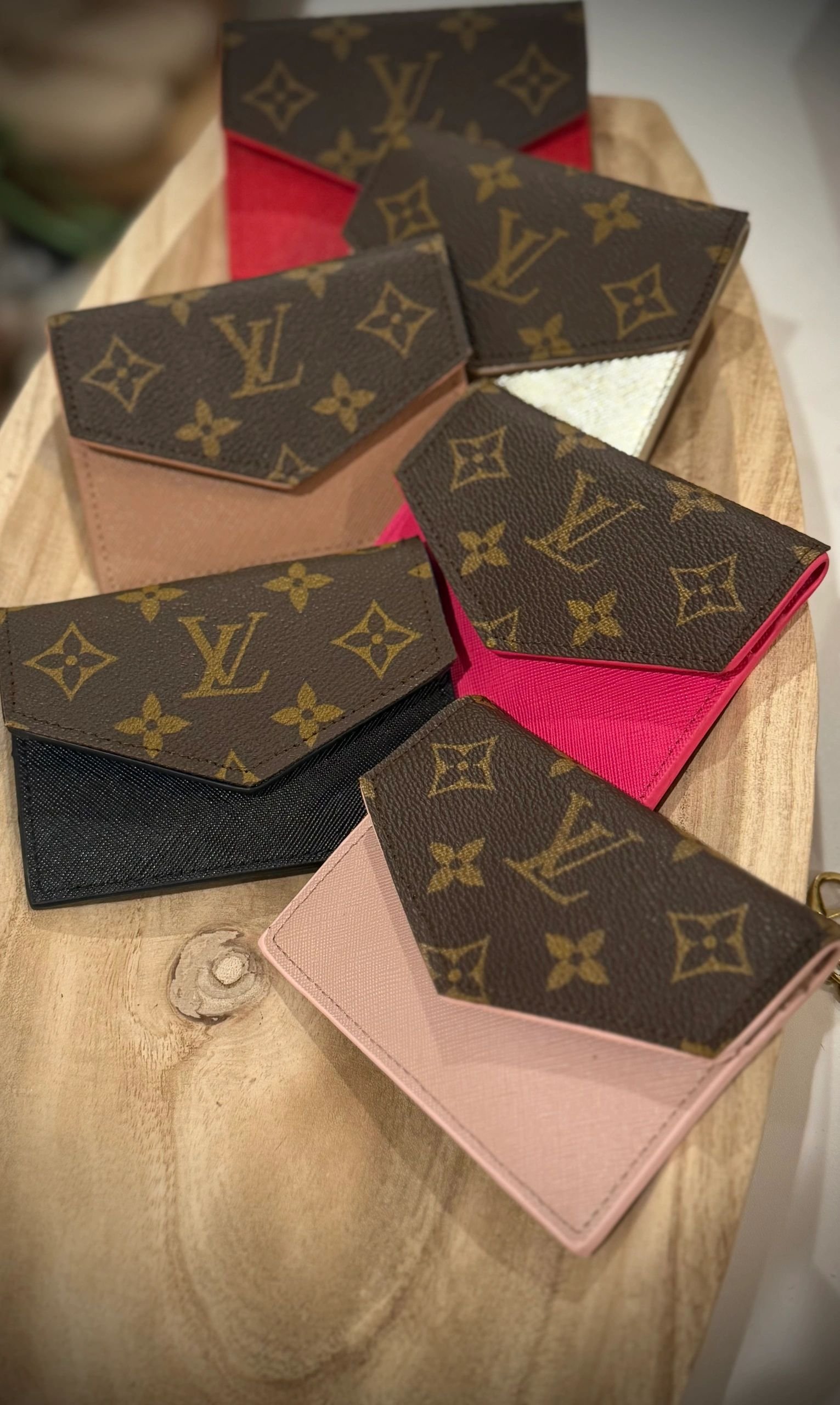 Mono Snap Card Holder