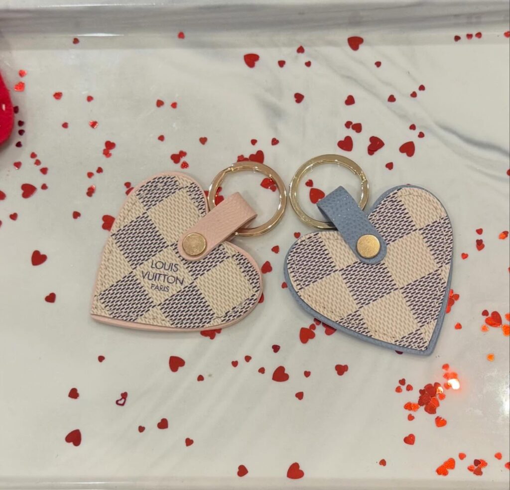 🚨 𝗨𝗣𝗗𝗔𝗧𝗘 🚨

After a few agonizing months, we are getting closer to a new 𝑾𝑬𝑩𝑺𝑰𝑻𝑬 𝑳𝑨𝑼𝑵𝑪𝑯. While it should have been launched a few days ago, the developer had a few issues that needed to be fixed so… here’s to hoping a launch before the weekend! 🙏  𝗦𝗧𝗔𝗬 𝗧𝗨𝗡𝗘𝗗 

𝓤𝓷𝓽𝓲𝓵 𝓽𝓱𝓮𝓷...

Perfect Valentine’s / Galentine’s Day Gifts ….
❣️𝗥𝗘𝗔𝗗𝗬 𝗧𝗢 𝗦𝗛𝗜𝗣 ❣️ That’s right… all of these items are 𝗣𝗿𝗲-𝗠𝗮𝗱𝗲 𝗮𝗻𝗱 𝗥𝗲𝗮𝗱𝘆 𝘁𝗼 𝗦𝗵𝗶𝗽 🎉💗🙏

♥︎There are multiples of each item
♥︎Prices are in the comments under each photo. 
♥︎Shipping is an additional standard rate
All items will be cross posted
♥︎To purchase, please either comment under photo(s) of items or send a message 

💌𝓜𝓮𝓽𝓱𝓸𝓭𝓼 𝓸𝓯 𝓹𝓪𝔂𝓶𝓮𝓷𝓽 𝒂𝒄𝒄𝒆𝒑𝒕𝒆𝒅:

❤️Venmo
❤️Zelle
❤️Cashapp
❤️PayPal (add 4% for invoice)