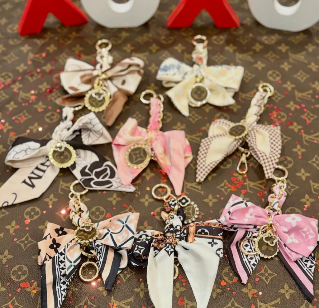 🚨 𝗨𝗣𝗗𝗔𝗧𝗘 🚨

After a few agonizing months, we are getting closer to a new 𝑾𝑬𝑩𝑺𝑰𝑻𝑬 𝑳𝑨𝑼𝑵𝑪𝑯. While it should have been launched a few days ago, the developer had a few issues that needed to be fixed so… here’s to hoping a launch before the weekend! 🙏  𝗦𝗧𝗔𝗬 𝗧𝗨𝗡𝗘𝗗 

𝓤𝓷𝓽𝓲𝓵 𝓽𝓱𝓮𝓷...

Perfect Valentine’s / Galentine’s Day Gifts ….
❣️𝗥𝗘𝗔𝗗𝗬 𝗧𝗢 𝗦𝗛𝗜𝗣 ❣️ That’s right… all of these items are 𝗣𝗿𝗲-𝗠𝗮𝗱𝗲 𝗮𝗻𝗱 𝗥𝗲𝗮𝗱𝘆 𝘁𝗼 𝗦𝗵𝗶𝗽 🎉💗🙏

♥︎There are multiples of each item
♥︎Prices are in the comments under each photo. 
♥︎Shipping is an additional standard rate
All items will be cross posted
♥︎To purchase, please either comment under photo(s) of items or send a message 

💌𝓜𝓮𝓽𝓱𝓸𝓭𝓼 𝓸𝓯 𝓹𝓪𝔂𝓶𝓮𝓷𝓽 𝒂𝒄𝒄𝒆𝒑𝒕𝒆𝒅:

❤️Venmo
❤️Zelle
❤️Cashapp
❤️PayPal (add 4% for invoice)