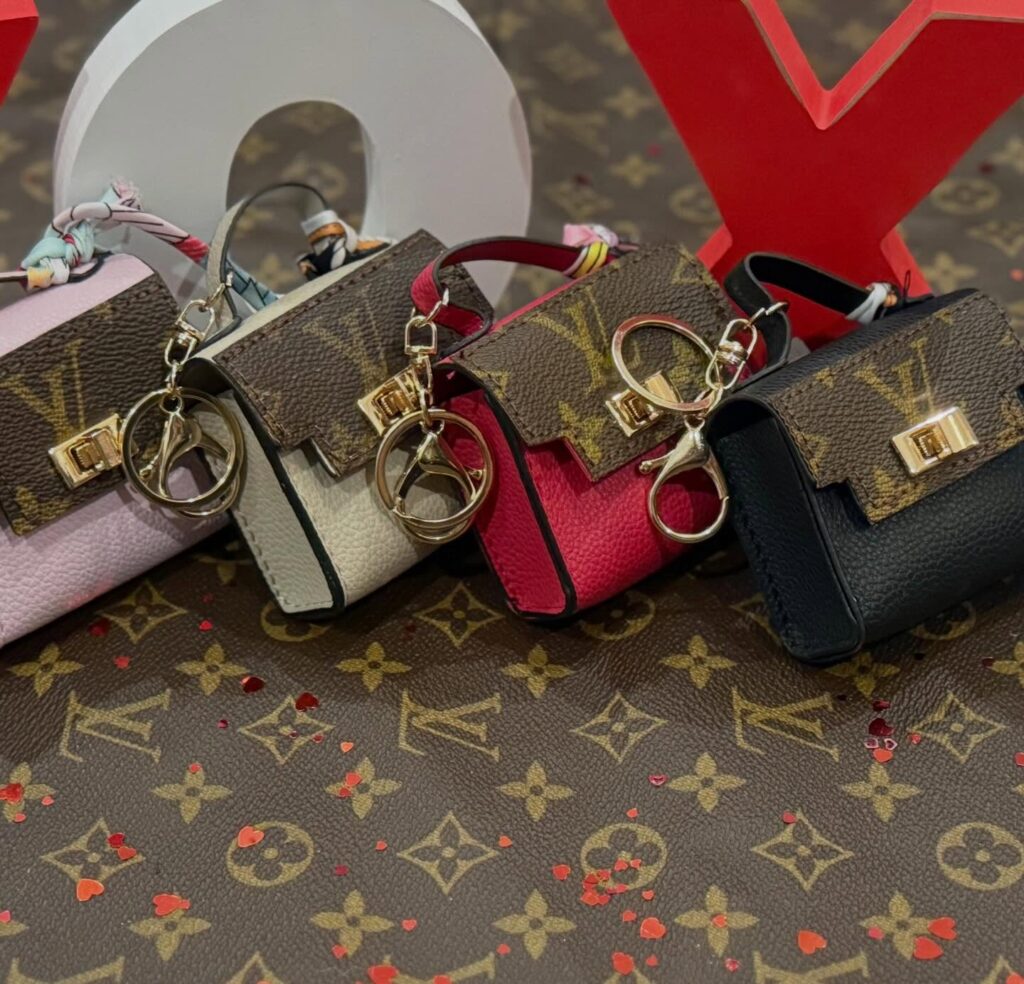 🚨 𝗨𝗣𝗗𝗔𝗧𝗘 🚨

After a few agonizing months, we are getting closer to a new 𝑾𝑬𝑩𝑺𝑰𝑻𝑬 𝑳𝑨𝑼𝑵𝑪𝑯. While it should have been launched a few days ago, the developer had a few issues that needed to be fixed so… here’s to hoping a launch before the weekend! 🙏  𝗦𝗧𝗔𝗬 𝗧𝗨𝗡𝗘𝗗 

𝓤𝓷𝓽𝓲𝓵 𝓽𝓱𝓮𝓷...

Perfect Valentine’s / Galentine’s Day Gifts ….
❣️𝗥𝗘𝗔𝗗𝗬 𝗧𝗢 𝗦𝗛𝗜𝗣 ❣️ That’s right… all of these items are 𝗣𝗿𝗲-𝗠𝗮𝗱𝗲 𝗮𝗻𝗱 𝗥𝗲𝗮𝗱𝘆 𝘁𝗼 𝗦𝗵𝗶𝗽 🎉💗🙏

♥︎There are multiples of each item
♥︎Prices are in the comments under each photo. 
♥︎Shipping is an additional standard rate
All items will be cross posted
♥︎To purchase, please either comment under photo(s) of items or send a message 

💌𝓜𝓮𝓽𝓱𝓸𝓭𝓼 𝓸𝓯 𝓹𝓪𝔂𝓶𝓮𝓷𝓽 𝒂𝒄𝒄𝒆𝒑𝒕𝒆𝒅:

❤️Venmo
❤️Zelle
❤️Cashapp
❤️PayPal (add 4% for invoice)